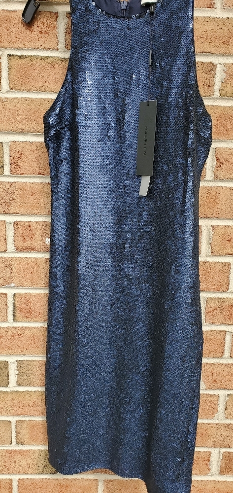 Halston collection Short sequined dress size 8